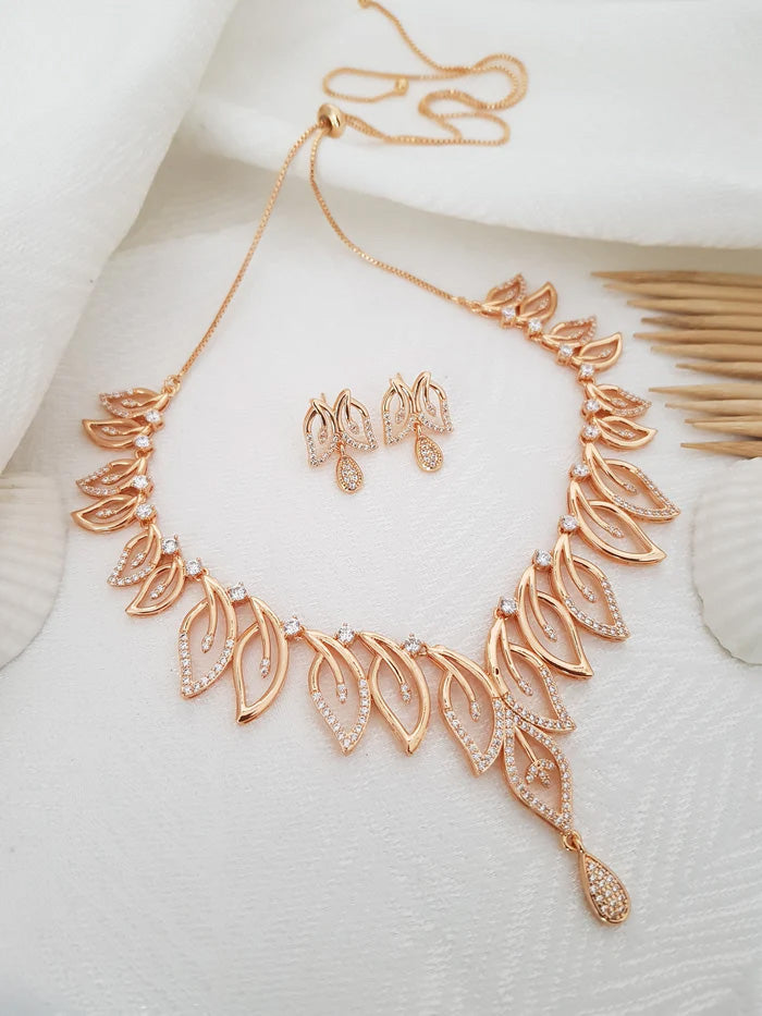 Elegant Gold Plated Leaf Design Necklace