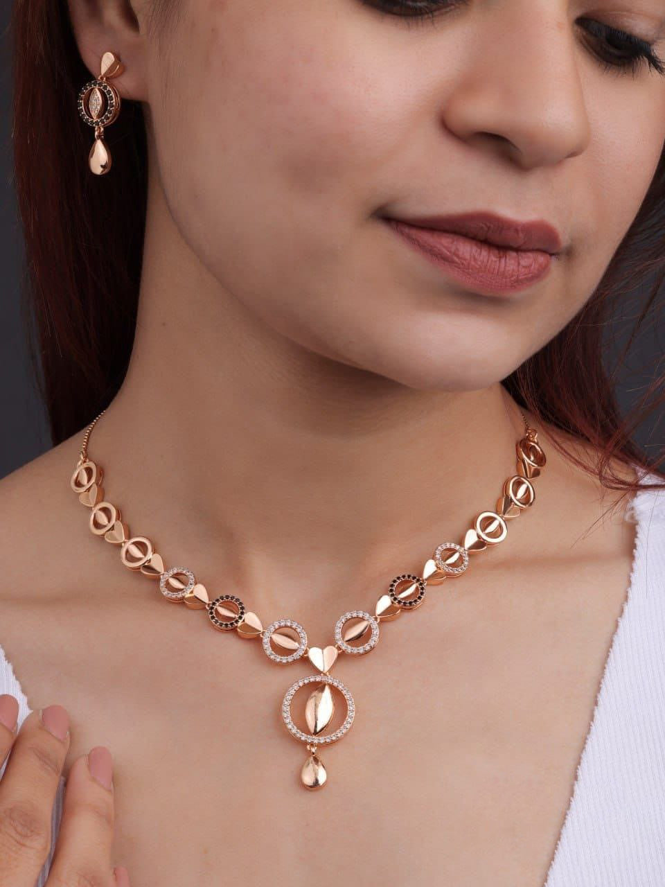 Febulase Round Rose Gold AD Necklace