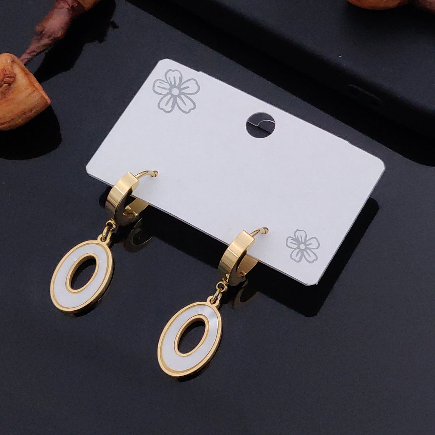Beautiful Round Shape Earrings